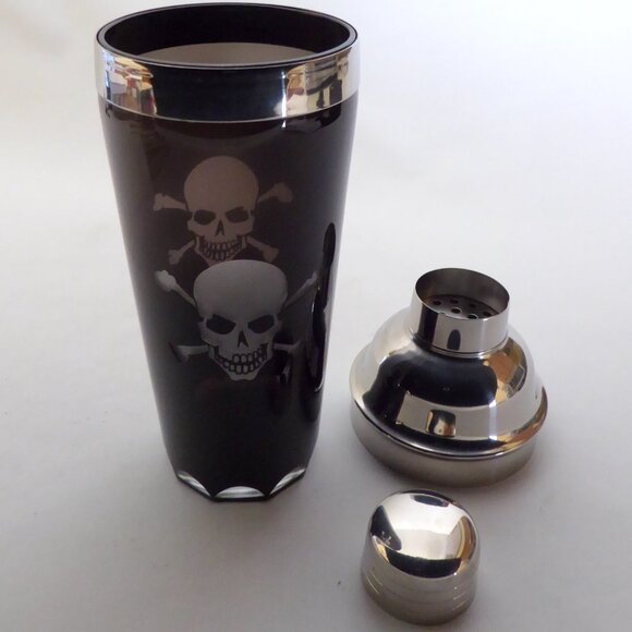 NEW SKULL CROSSBONES GLASS COCKTAIL SHAKER TOXIC SPIRITS NAPKINS ABSINTHE SPOON - Picture 11 of 15